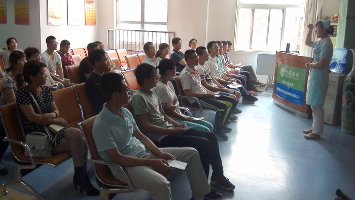 高考后小高峰，近視學(xué)子認(rèn)定普瑞全飛秒近視手術(shù)