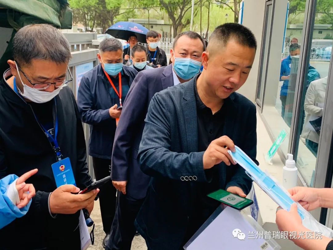 西園街道人大代表、政協(xié)委員調(diào)研組蒞臨我院指導工作！