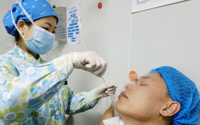 300度近視拖到900度近視，近視手術(shù)是什么感受？